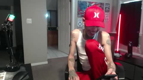 Snapshot of michigan9000 chatting on 11.01.25 michigan9000 online show from 11.01.25