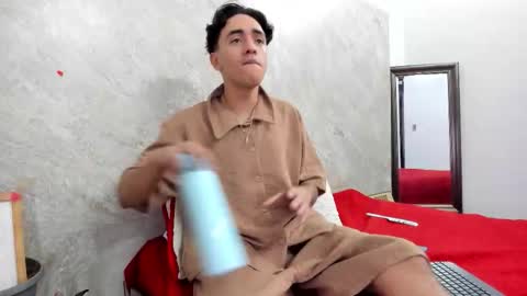 Snapshot of mick_lollipopp chatting on 02.26.26 mick_lollipopp online show from 02.26.26