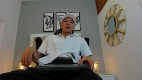 mickey online show from 10.12.25