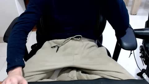 microfama00 online show from 01.12.26