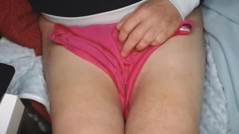 Snapshot of micropenis10cm chatting on 12.01.25 tinypenis online show from 12.01.25