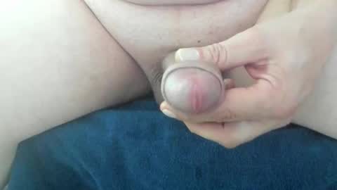 Snapshot of microtainer chatting on 11.08.25 call me honey online show from 11.08.25