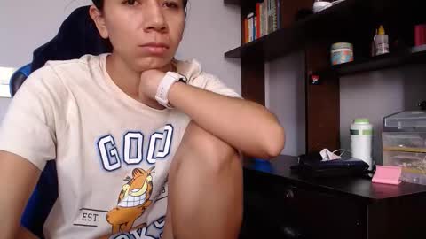 Snapshot of miculohot chatting on 11.02.25 vanesa sexy online show from 11.02.25