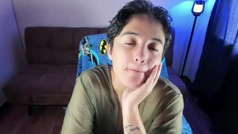 Snapshot of midnight07_ chatting on 02.06.26 Blue online show from 02.06.26