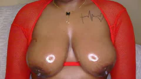 Snapshot of midnight_goddess chatting on 11.16.25 Kelly online show from 11.16.25