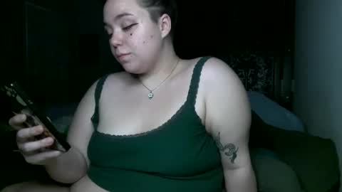 Snapshot of midnight_miss chatting on 04.10.26 midnight_miss online show from 04.10.26