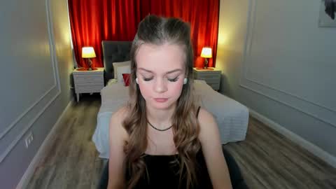 midnighteaura online show from 04.04.26