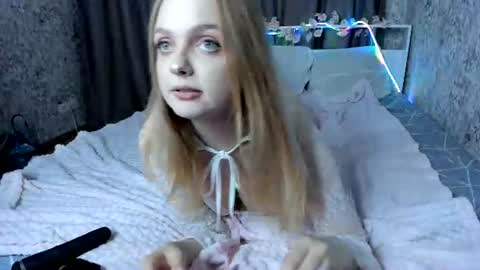 Snapshot of midnightfable chatting on 07.31.26 midnightfable online show from 07.31.26