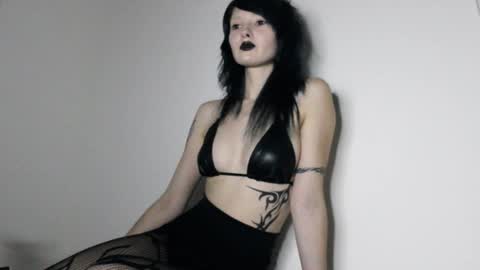 midnightsiren online show from 10.16.25