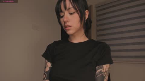 midori__san online show from 09.28.25