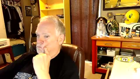 Snapshot of midwestdad09 chatting on 09.29.25 midwestdad09 online show from 09.29.25