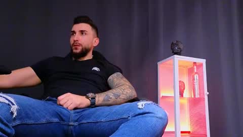 MightyAaron online show from 01.15.25