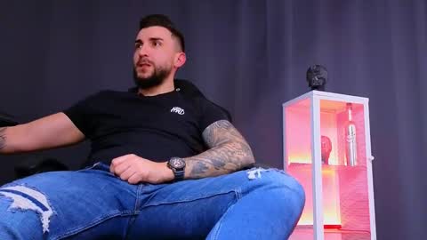 MightyAaron online show from 01.15.25