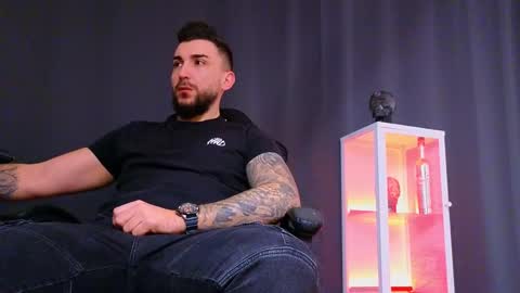 MightyAaron online show from 01.16.25