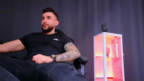 MightyAaron online show from 01.16.25