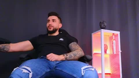 MightyAaron online show from 01.18.25