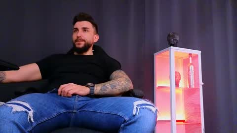 MightyAaron online show from 01.20.25
