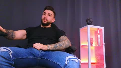 MightyAaron online show from 01.21.25