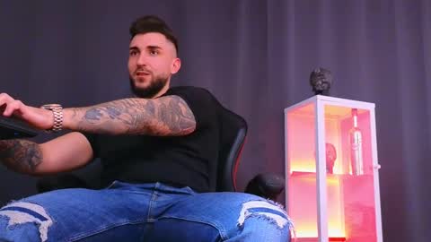 MightyAaron online show from 01.22.25