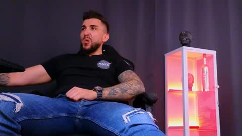 MightyAaron online show from 01.29.25