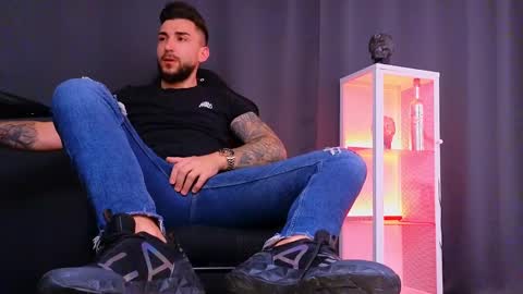 MightyAaron online show from 02.01.25