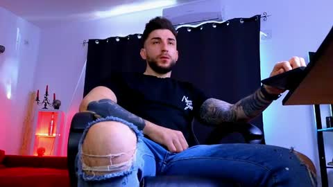 MightyAaron online show from 04.08.26