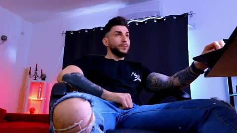 MightyAaron online show from 04.09.26