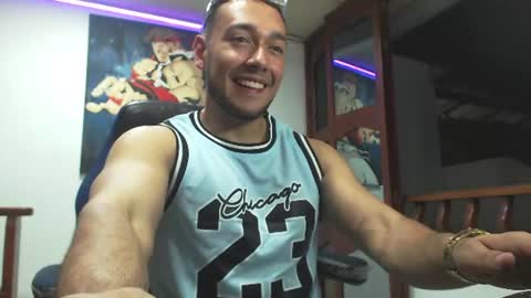 Snapshot of miguel0981 chatting on 08.05.26 Strong Man online show from 08.05.26