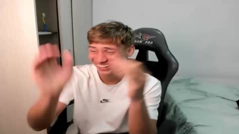 Miguel Hernandez online show from 10.09.25