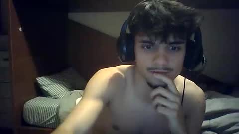 Snapshot of migueltomas34 chatting on 06.10.26 migueltomas34 online show from 06.10.26