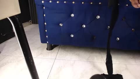 Snapshot of miha_califa chatting on 12.22.25 miha_califa online show from 12.22.25