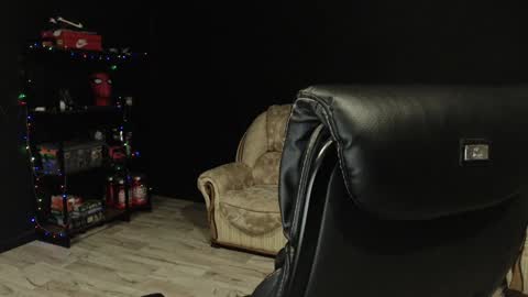 Snapshot of mihasikd chatting on 12.25.24 Misha Winchester online show from 12.25.24