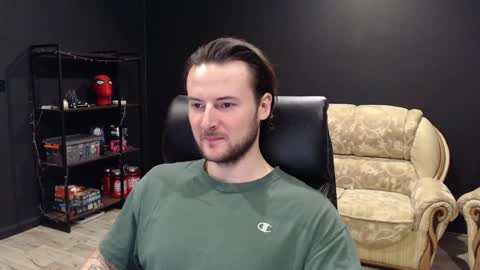 Snapshot of mihasikd chatting on 01.11.25 Misha Winchester online show from 01.11.25