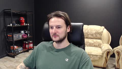 Snapshot of mihasikd chatting on 01.12.25 Misha Winchester online show from 01.12.25