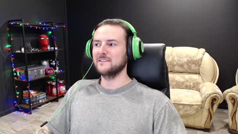 Snapshot of mihasikd chatting on 01.15.25 Misha Winchester online show from 01.15.25