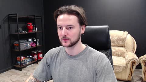 Snapshot of mihasikd chatting on 02.05.25 Misha Winchester online show from 02.05.25