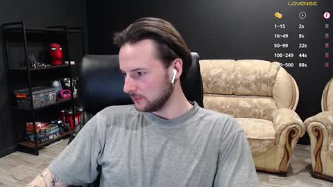 Snapshot of mihasikd chatting on 03.04.25 Misha Winchester online show from 03.04.25