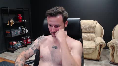 Snapshot of mihasikd chatting on 09.08.25 Misha Winchester online show from 09.08.25