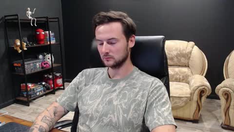 Snapshot of mihasikd chatting on 10.02.25 Misha Winchester online show from 10.02.25