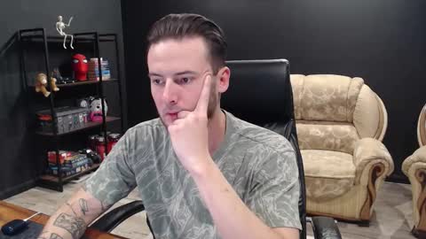 Snapshot of mihasikd chatting on 10.28.25 Misha Winchester online show from 10.28.25