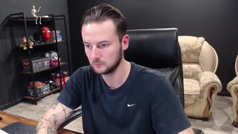 Snapshot of mihasikd chatting on 11.08.25 Misha Winchester online show from 11.08.25