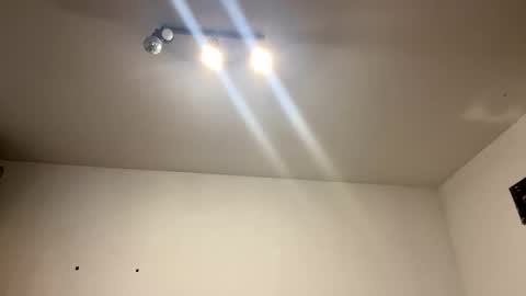 Snapshot of mihc1117 chatting on 10.31.25 CoolFlow online show from 10.31.25