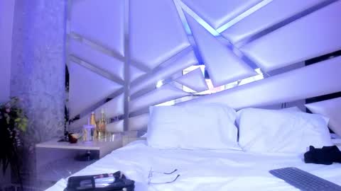 Snapshot of miia02 chatting on 12.30.24 MIA 3 online show from 12.30.24