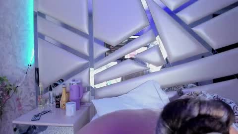 Snapshot of miia02 chatting on 02.01.25 MIA 3 online show from 02.01.25