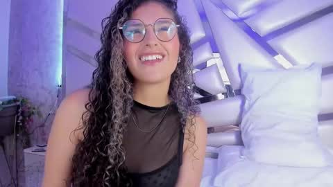 Snapshot of miia02 chatting on 02.13.25 MIA 3 online show from 02.13.25