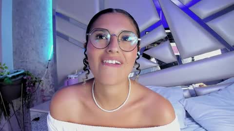 Snapshot of miia02 chatting on 02.28.25 MIA 3 online show from 02.28.25