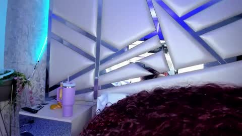 Snapshot of miia02 chatting on 03.11.25 MIA 3 online show from 03.11.25