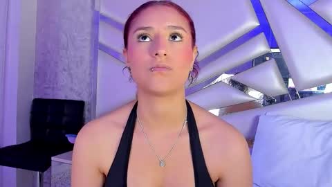 Snapshot of miia02 chatting on 09.26.25 MIA 3 online show from 09.26.25