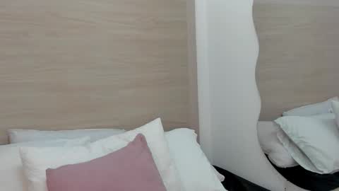 Miia online show from 03.14.26