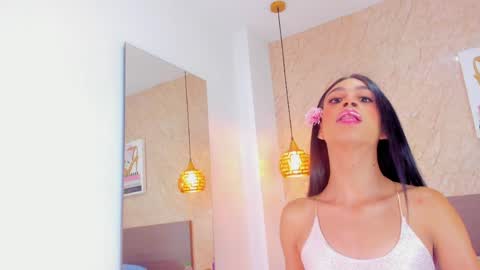 Miia online show from 04.08.26